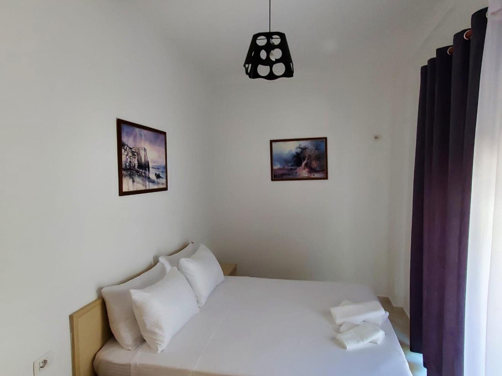 Summer Gate Apartment Sarandë Buitenkant foto