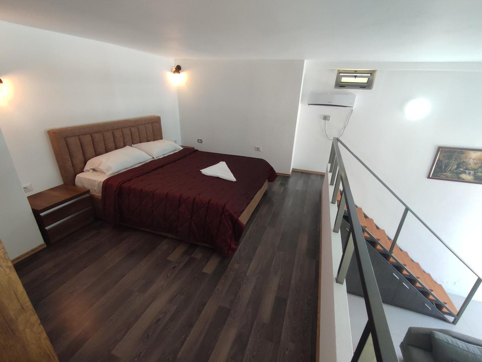 Summer Gate Apartment Sarandë Buitenkant foto