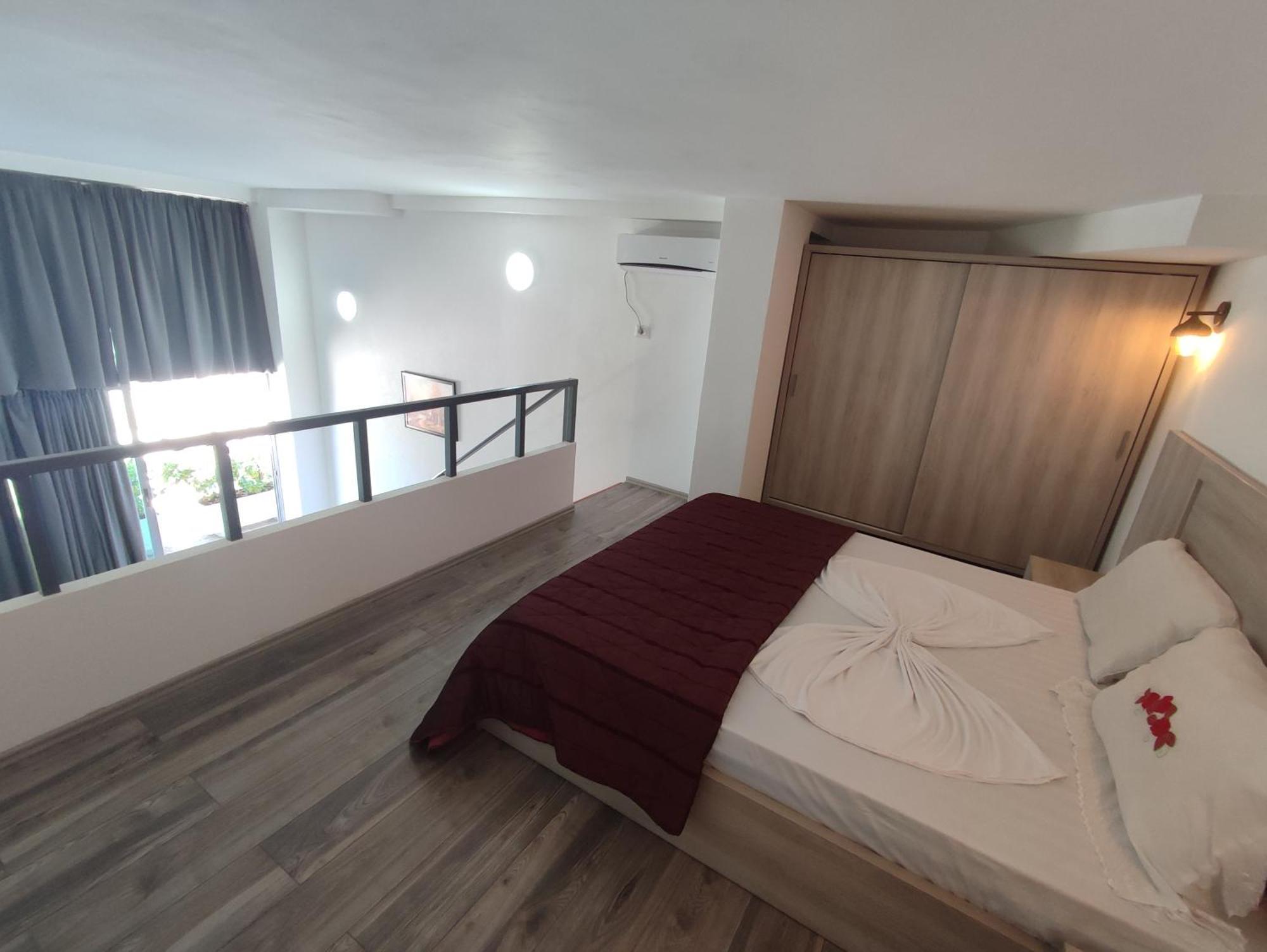 Summer Gate Apartment Sarandë Buitenkant foto