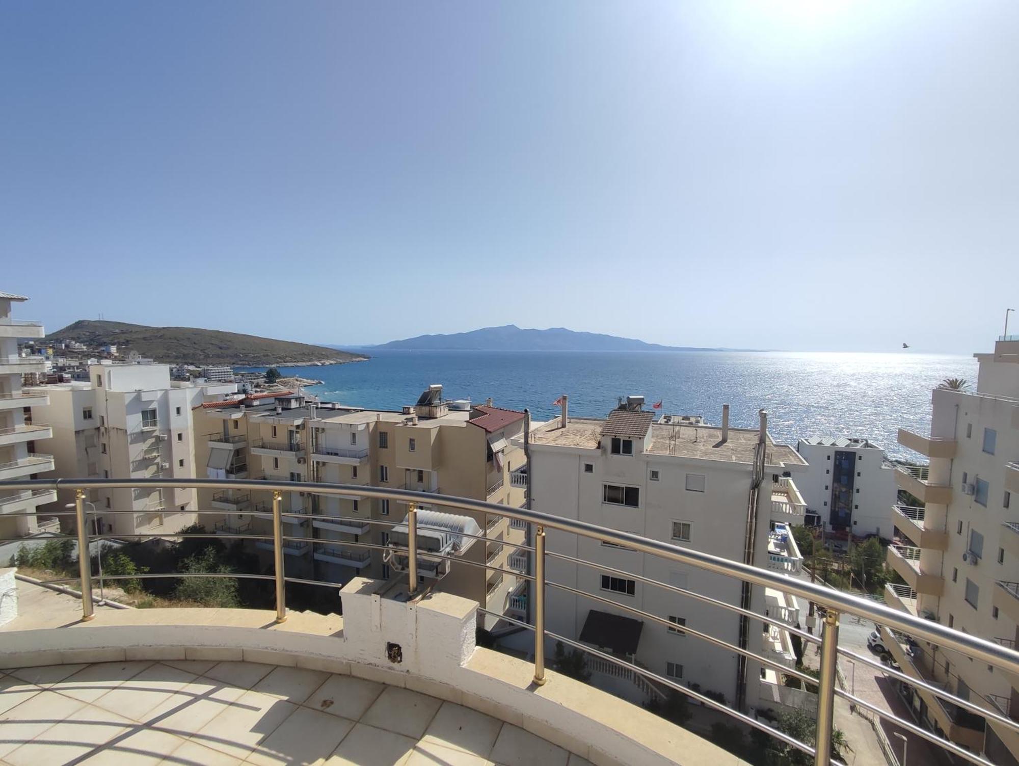 Summer Gate Apartment Sarandë Buitenkant foto